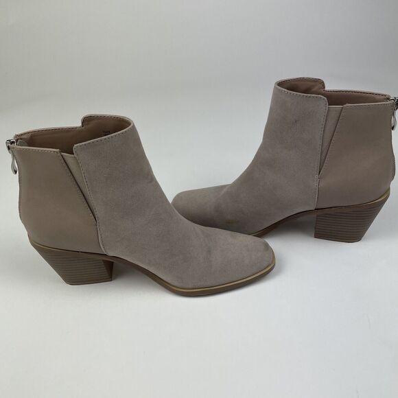 Shoedazzle Tan Booties - Stylish & Chic - Size 6 - Picture 6 of 7